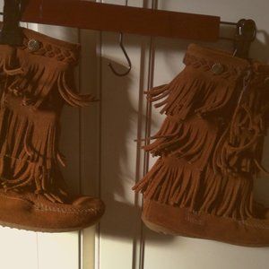 minnetonka girls boots size 13